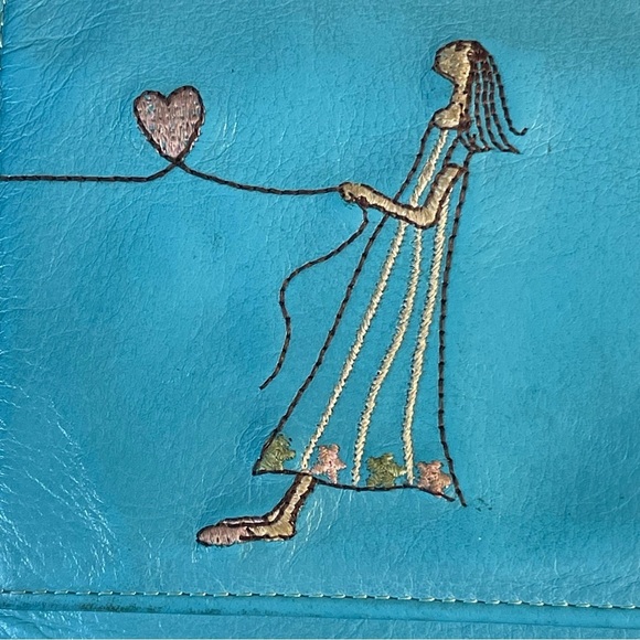 le saunda blue leather cute and romantic trifold wallet - Picture 2 of 16